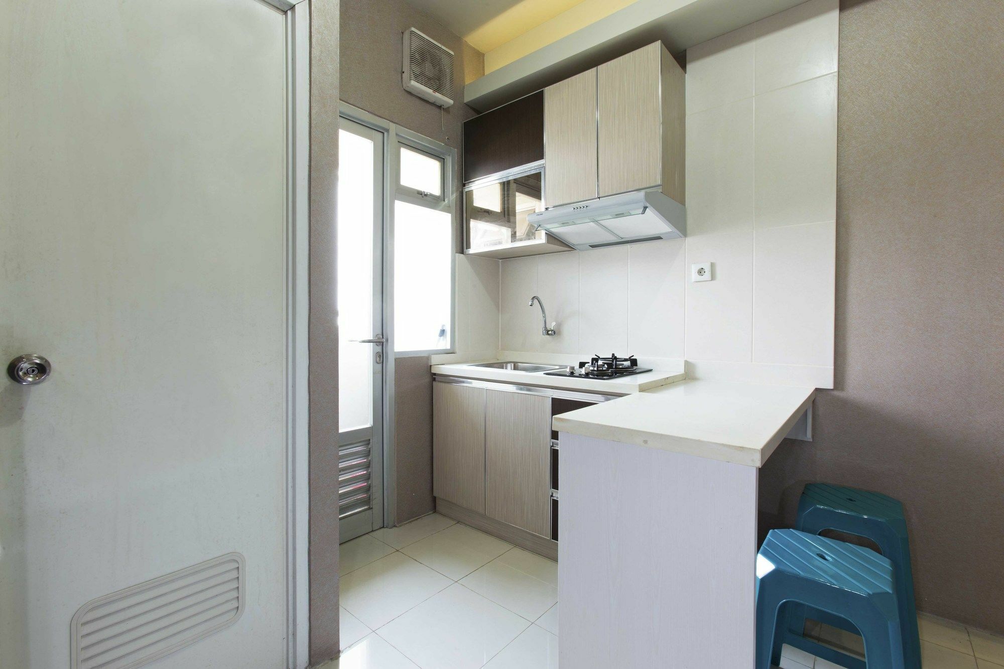 Reddoorz Apartment @ Pegangsaan Kelapa Gading جاكرتا المظهر الخارجي الصورة