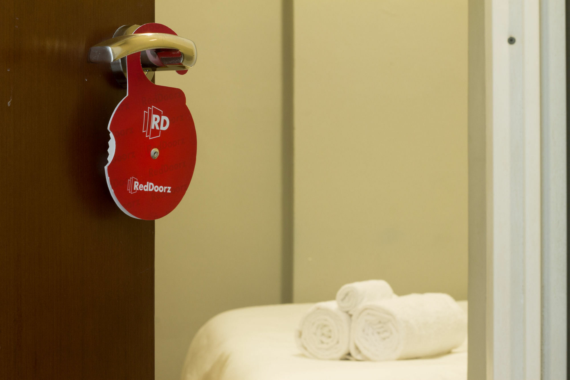 Reddoorz Apartment @ Pegangsaan Kelapa Gading جاكرتا المظهر الخارجي الصورة