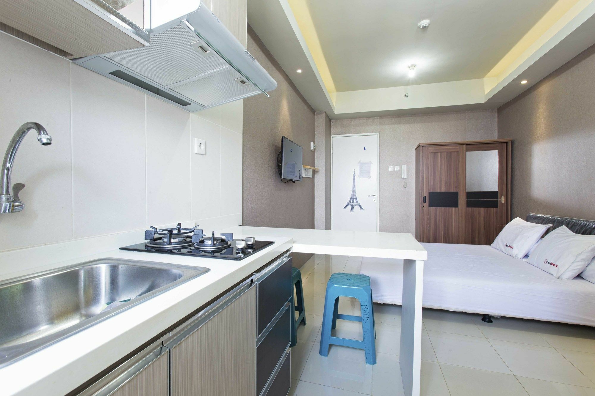 Reddoorz Apartment @ Pegangsaan Kelapa Gading جاكرتا المظهر الخارجي الصورة