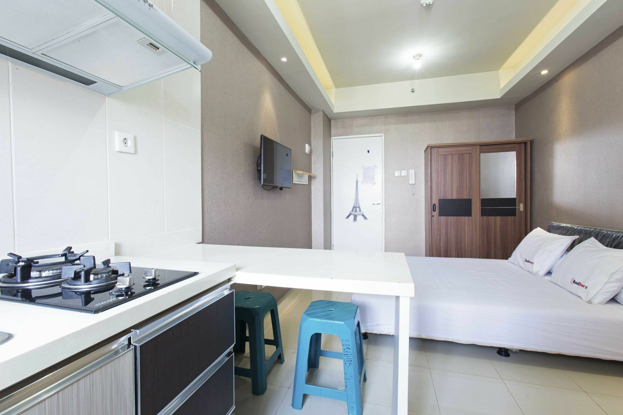 Reddoorz Apartment @ Pegangsaan Kelapa Gading جاكرتا المظهر الخارجي الصورة